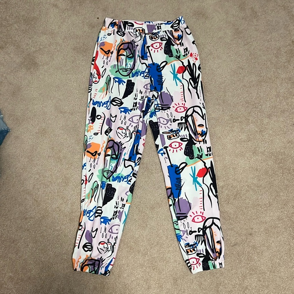 Graffiti print sweatpants